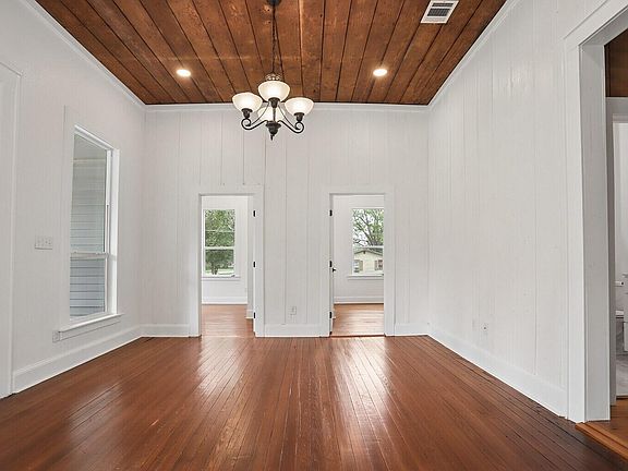 5th image of 306 Rivers St