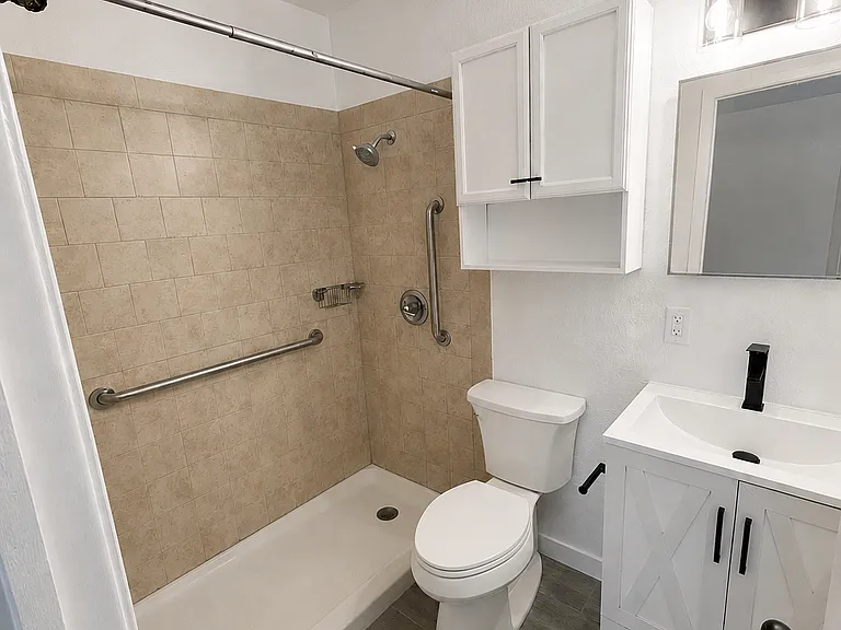 1714 Islla Dr — Photo 4