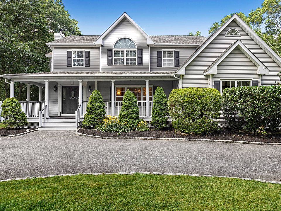 26 Squires Ave, East Quogue, NY 11942 Zillow