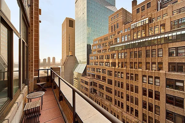 Rented by Nest Seekers International | media 5