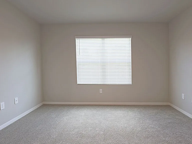 1156 Brooklands Dr — Photo 8