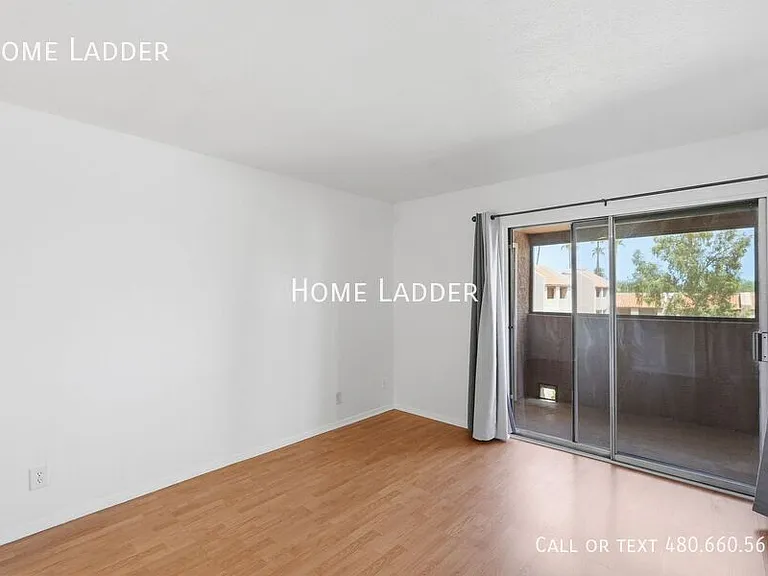 540 N May St #3075 — Photo 8