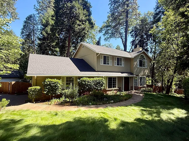 12101 Banner Lava Cap Rd — Photo 3
