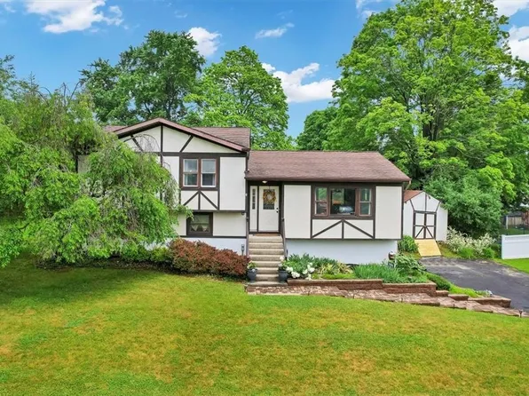 1 Belvoir Drive, Washingtonville, NY 10992