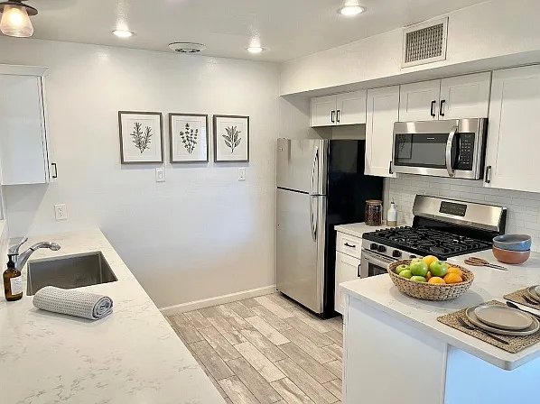 3008 N 39th St #1 — Photo 3