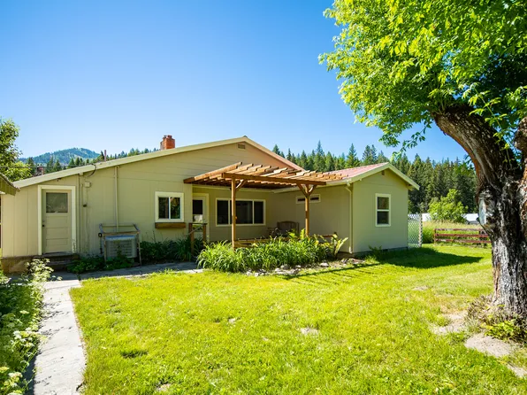 2259 Addy Gifford Rd, Addy, WA 99101
