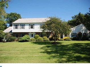 1460 Buck Hill Dr, Southampton, PA 18966