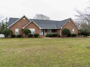 284 Creekridge Dr, Spartanburg, SC 29301