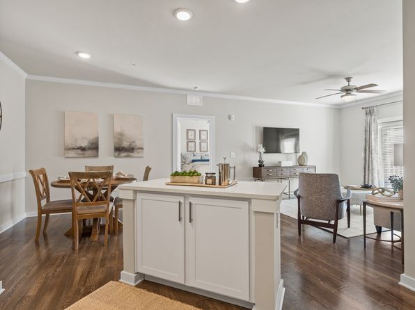 100 Legends Dr #6-6109