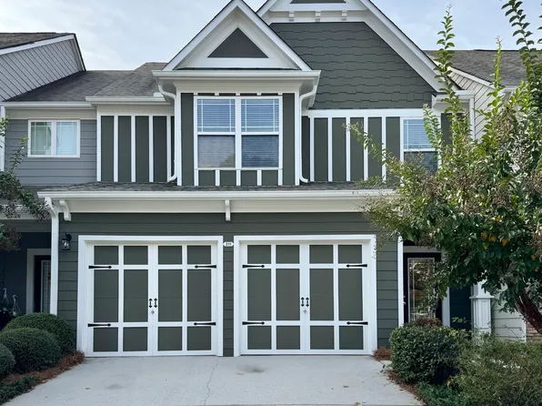 211 Parc View Ln, Woodstock, GA 30188