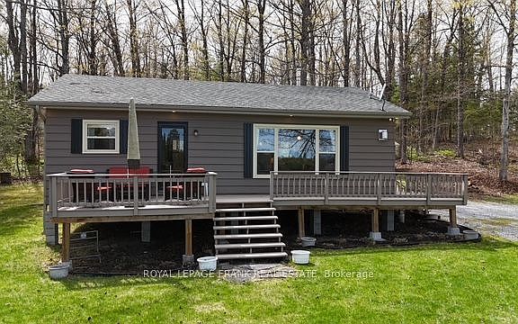 3rd image of 87 Pearce Rd