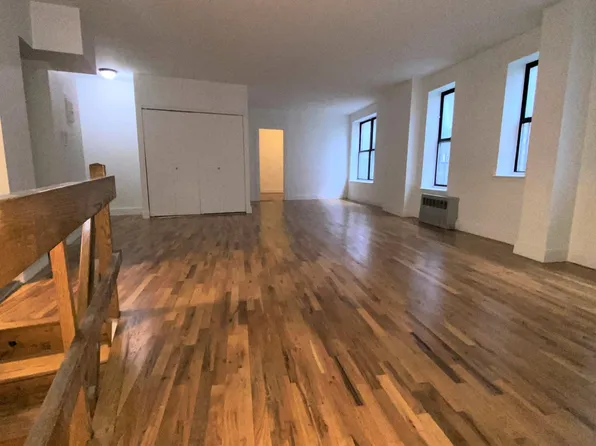 (undisclosed Address), Bronx, NY 10456