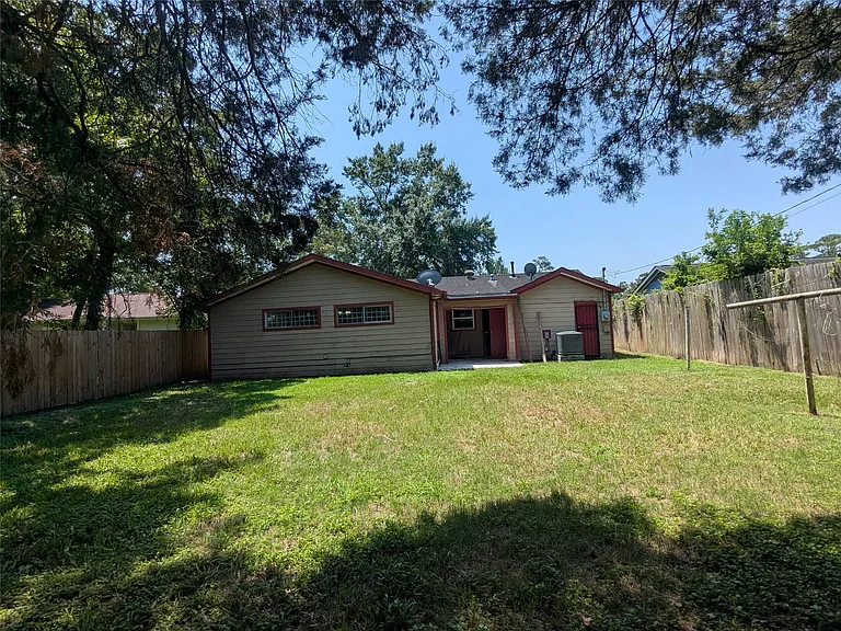 9129 Oak Knoll Ln — Photo 18