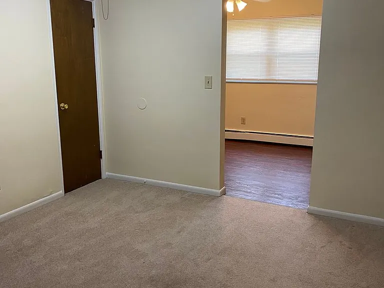 Washington Blvd Apartments — Photo 3