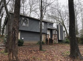 2848 N Deshong Rd, Stone Mountain, GA 30087