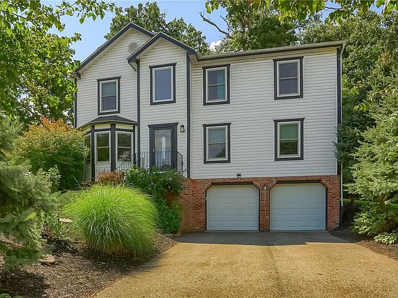 2nd image of 301 Mossy Oak Dr