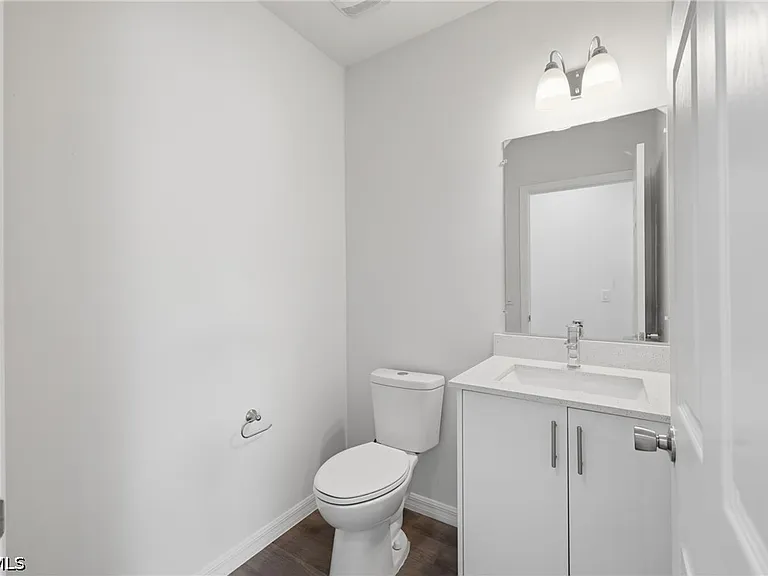 1406 Ford Cir — Photo 16