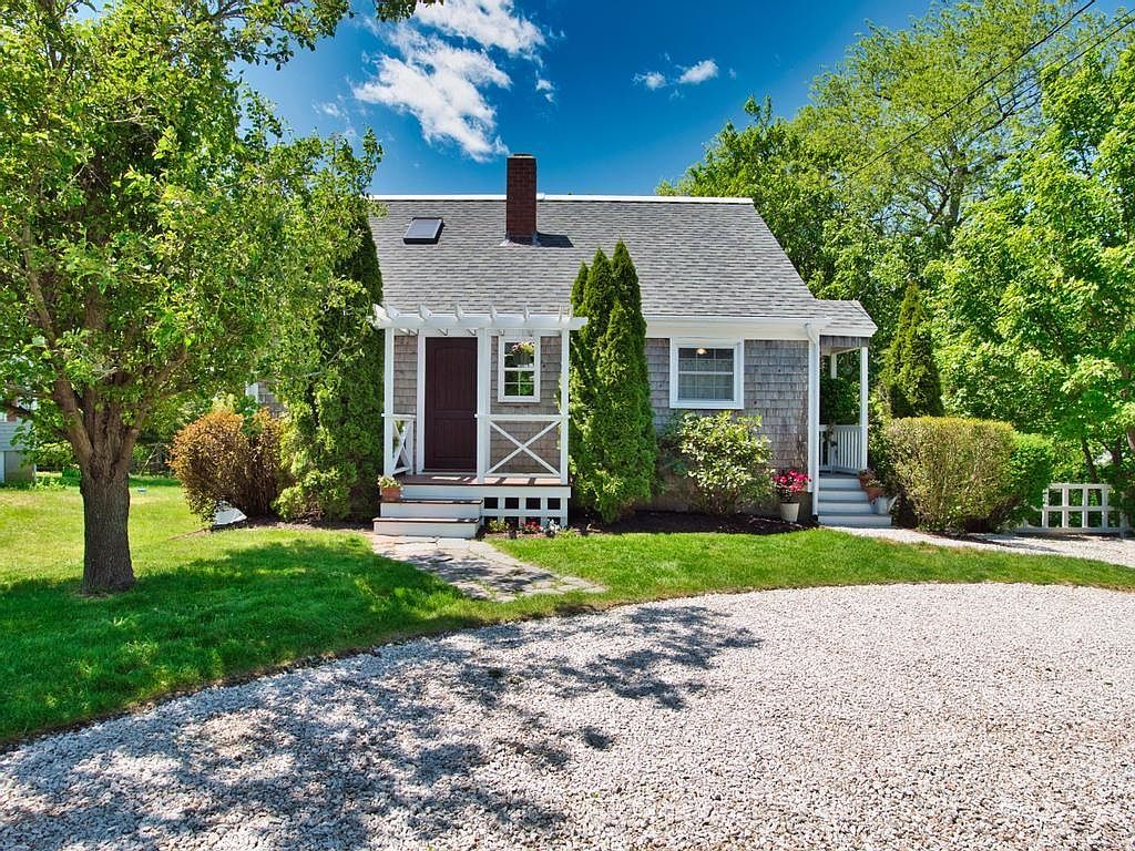 2545 Main Rd, Tiverton, RI 02878 Zillow