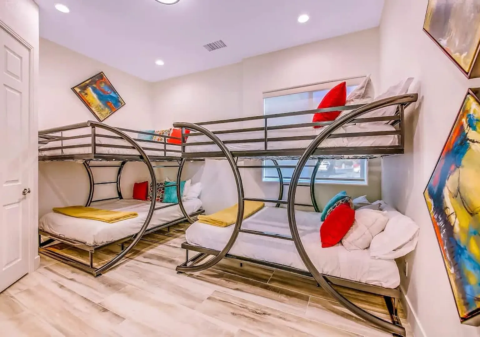 The Royal Bahamian- Pickleball, Golf, sleeps 20! — Photo 3
