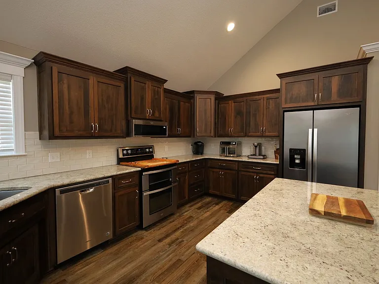 124 Floyd McNeal Dr — Photo 5