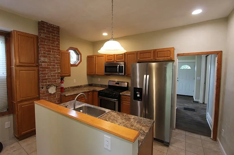 3133 Churchview Ave — Photo 3