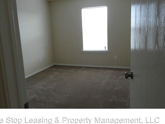 5th image of 216 Outfitter Dr