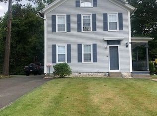 14 Pleasant St UNIT 1, Cromwell, CT 06416