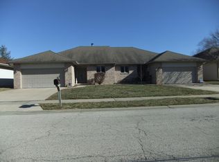 2704 Findley Dr, Springfield, IL 62704