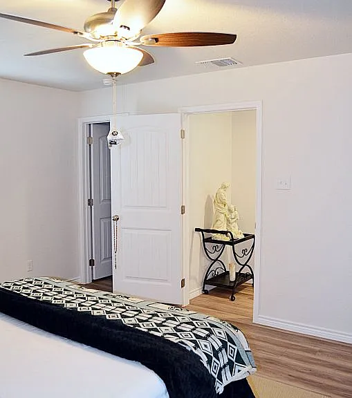 107 Logan Ct #B — Photo 16