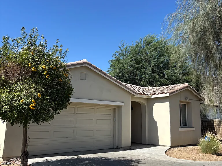 595 Vista Bonita Dr — Photo 1