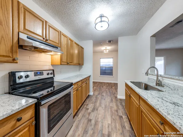 7126 spring morning, San Antonio, TX 78249