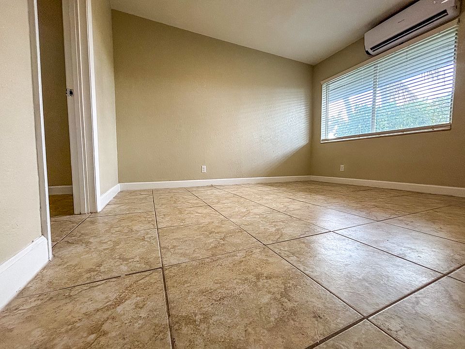 1st image of 1800 NE 24th Ave #2
