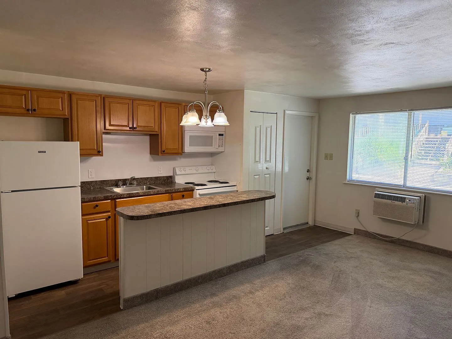 Streamside Apartments — Photo 4
