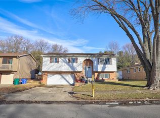 3638 Plover Dr, Decatur, IL 62526