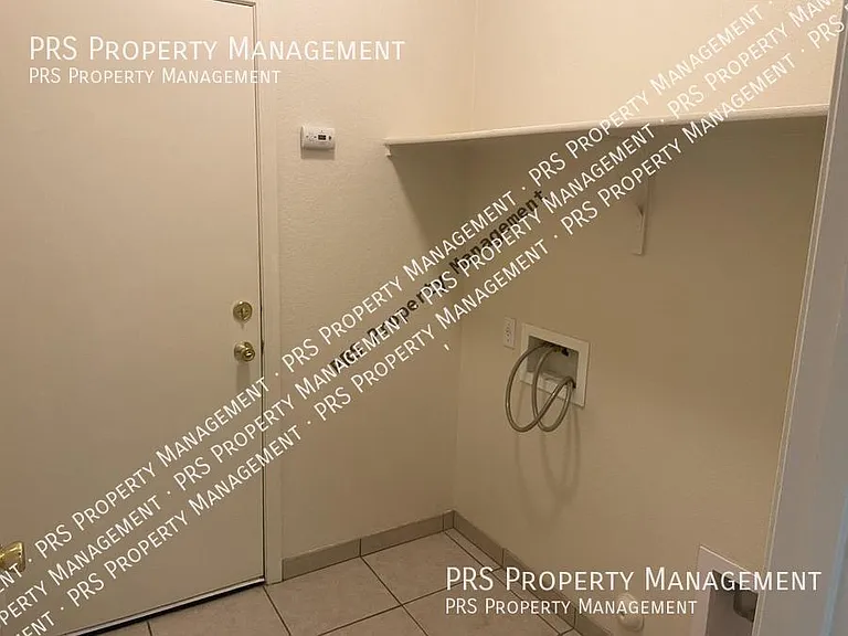 2306 W Kristina Ave — Photo 10