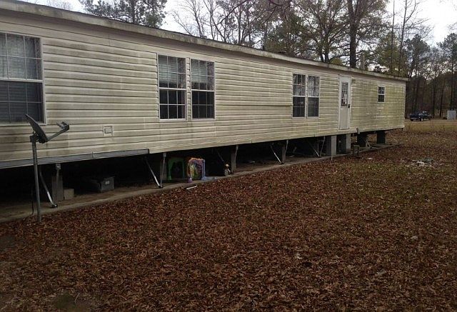 2nd image of 20395 Perrilloux Rd