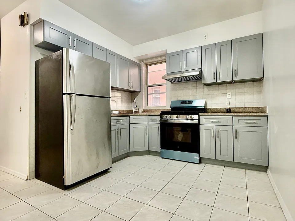 1941 Cropsey Ave #2