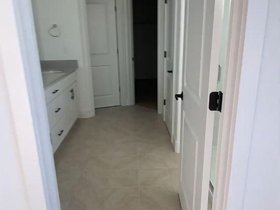 4th image of 1509 Adelsheim Ave