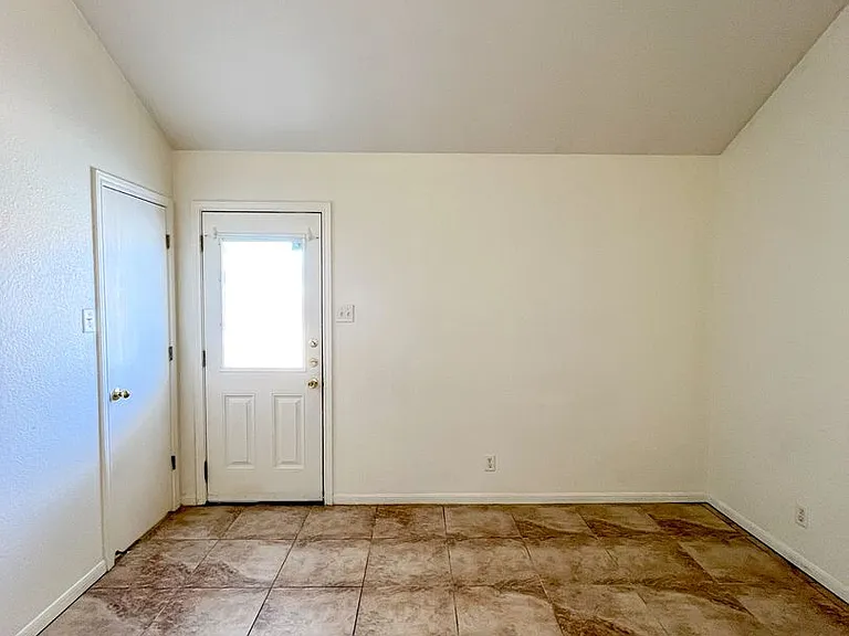 2603 Edgefield St — Photo 16