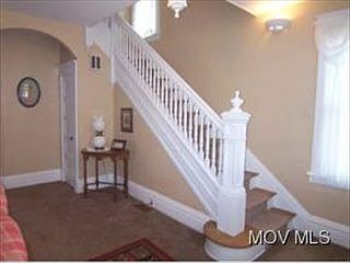 2nd image of 1801 Pearcy Ave