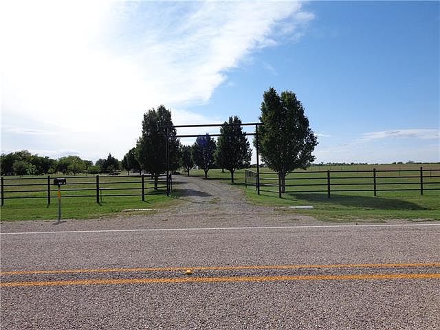 1st image of 815 Fm 897