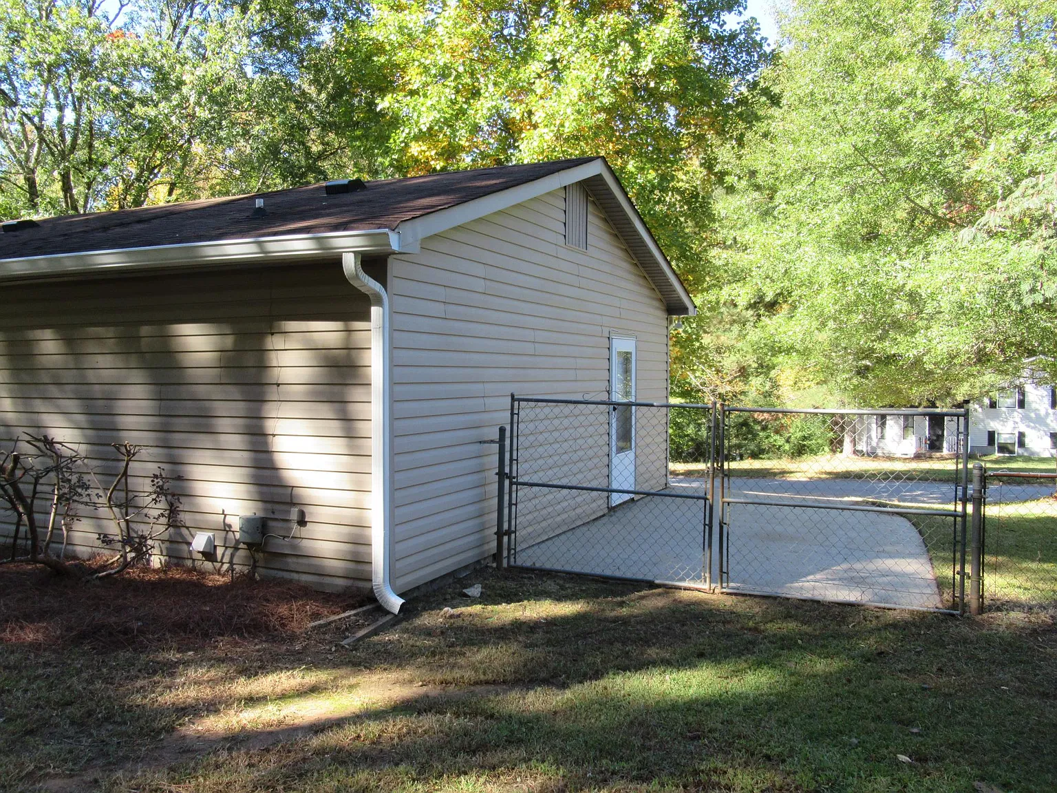 4 bed, 1368 sqft, $1,595 — Photo 4