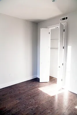 Rented by Loom Group | media 35