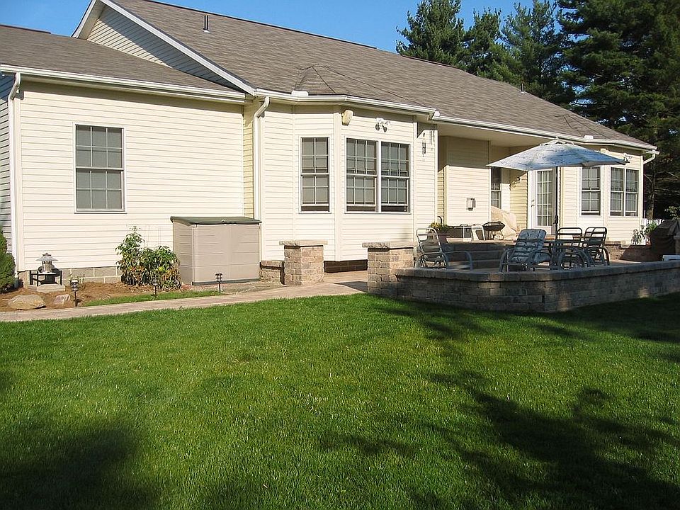 2nd image of 1539 Sunside Dr