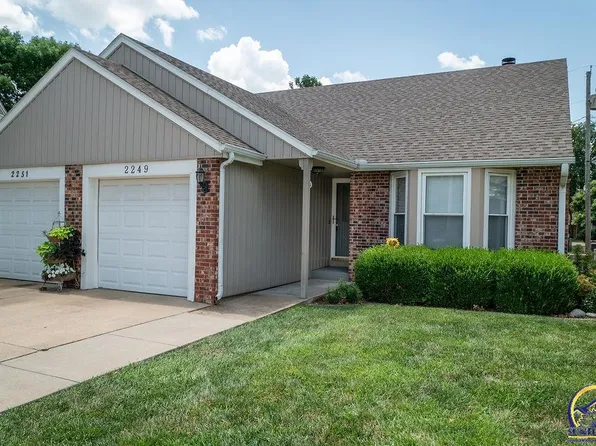 2249 SW Westport Sq, Topeka, KS 66614