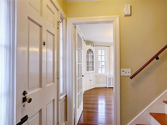 3rd image of 15 Miller Ave
