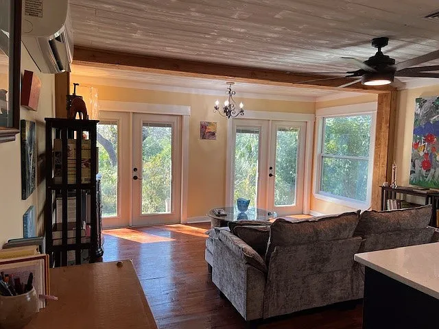 1 bed, 530 sqft, $1,800 — Photo 2