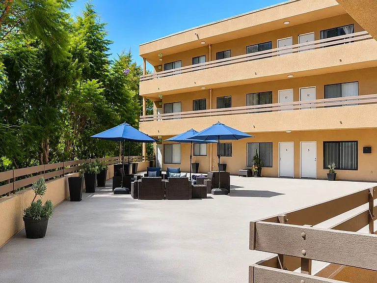 The Flats At Studio City - Darbyridge, Lp — Photo 15