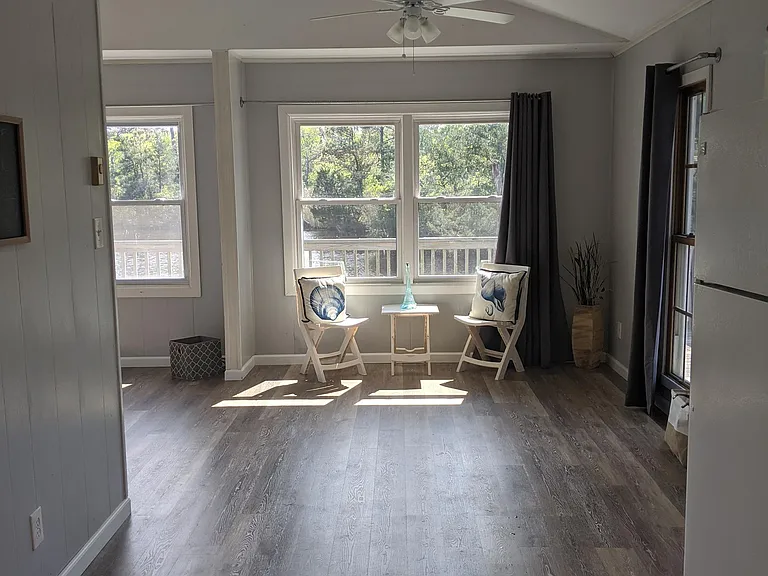 987 W Kitty Hawk Rd — Photo 4