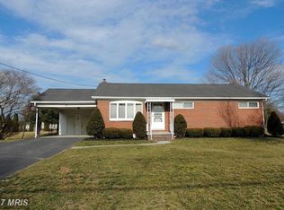 27 Middle Spring Rd, Shippensburg, PA 17257